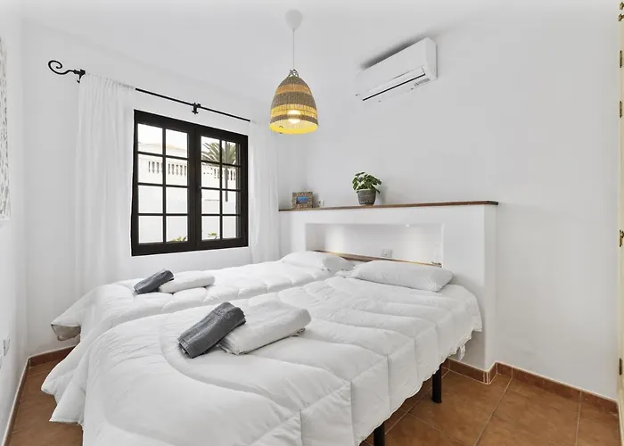 4 - Vipvipvillas Villa *