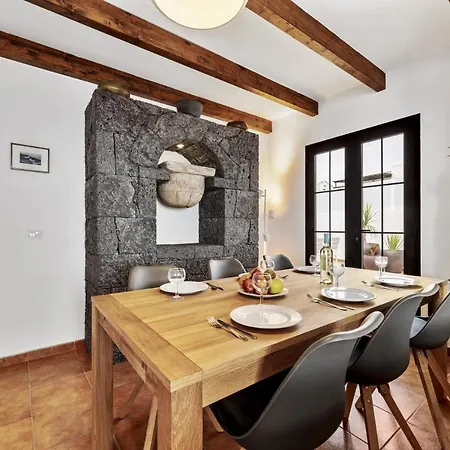 4 - Vipvipvillas Βίλα *